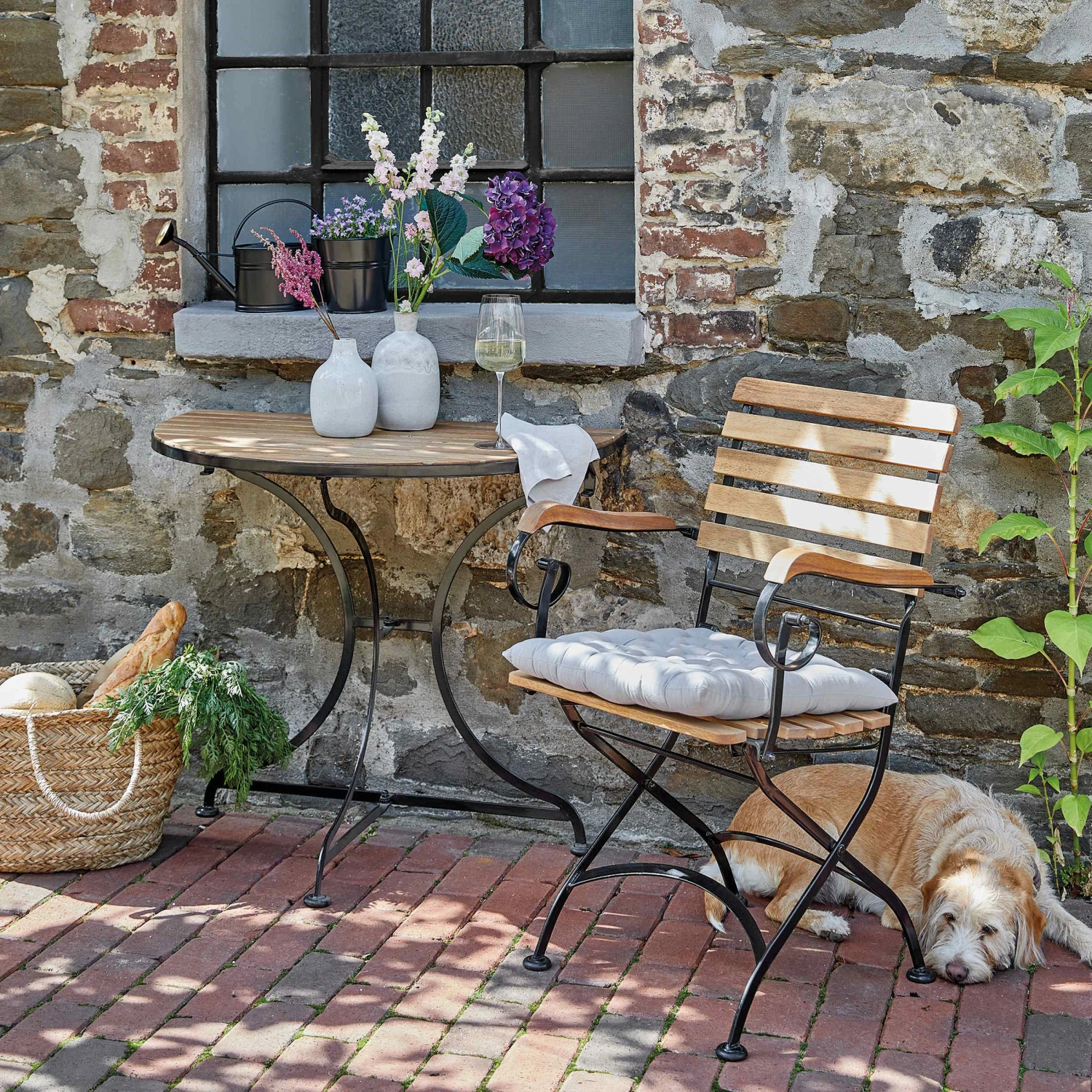 Gartentisch Halbrund PARKLIFE In Schwarz-Natur 2 Gartentisch Halbrund PARKLIFE In Schwarz-Natur – Bild 2