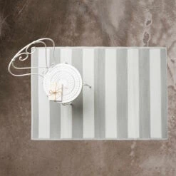 In- & Outdoor-Teppich Streifen L 180 X B 120cm COLOUR CLASH In Grau 11 In- & Outdoor-Teppich Streifen L 180 X B 120cm COLOUR CLASH In Grau -Küche Store butlers in and outdoor teppich streifen l 180 x b 120cm colour clash in grau 3